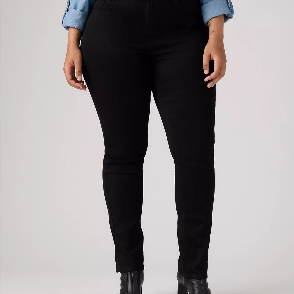 Levi’s 724 High Rise Slim Straight 34x30 BNWT